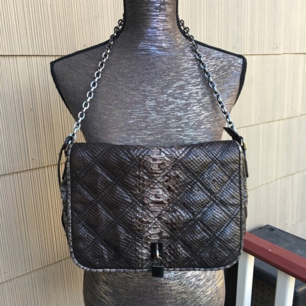 Sondra Robert's black/grey snakeprint